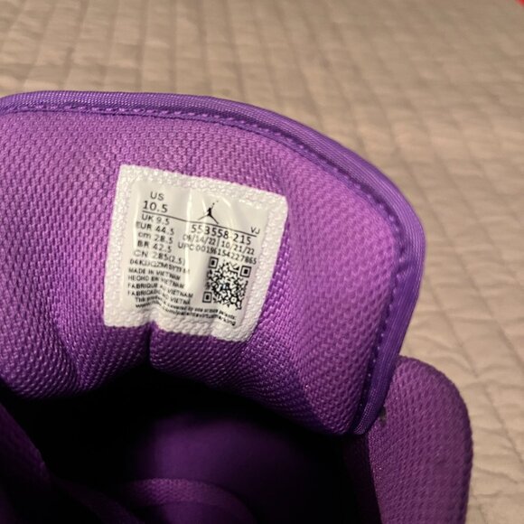 Men's Purple and White Sneakers - Picture 5 of 5